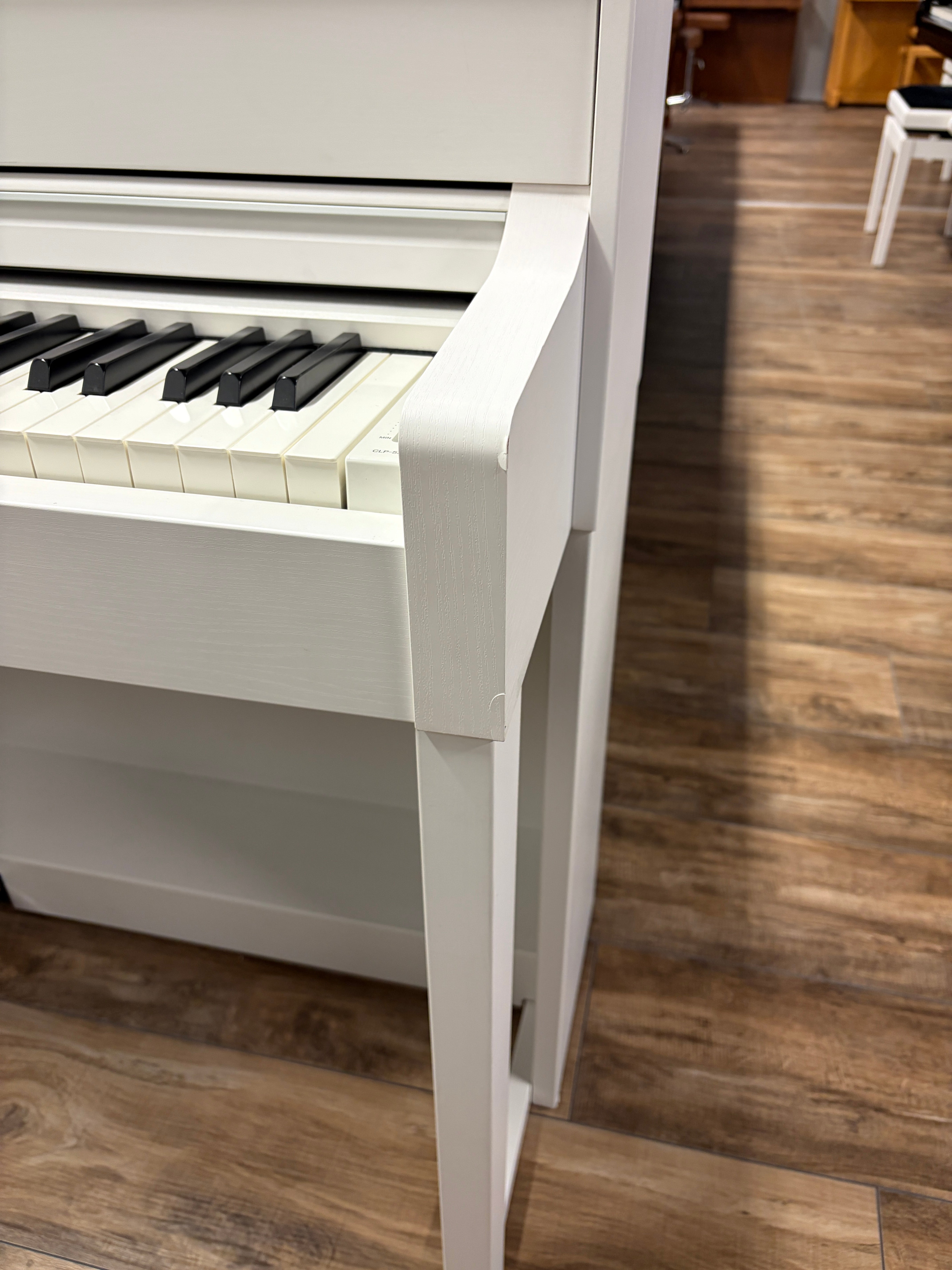 YAMAHA Clavinova CLP-535 WH Digitalpiano Occasion