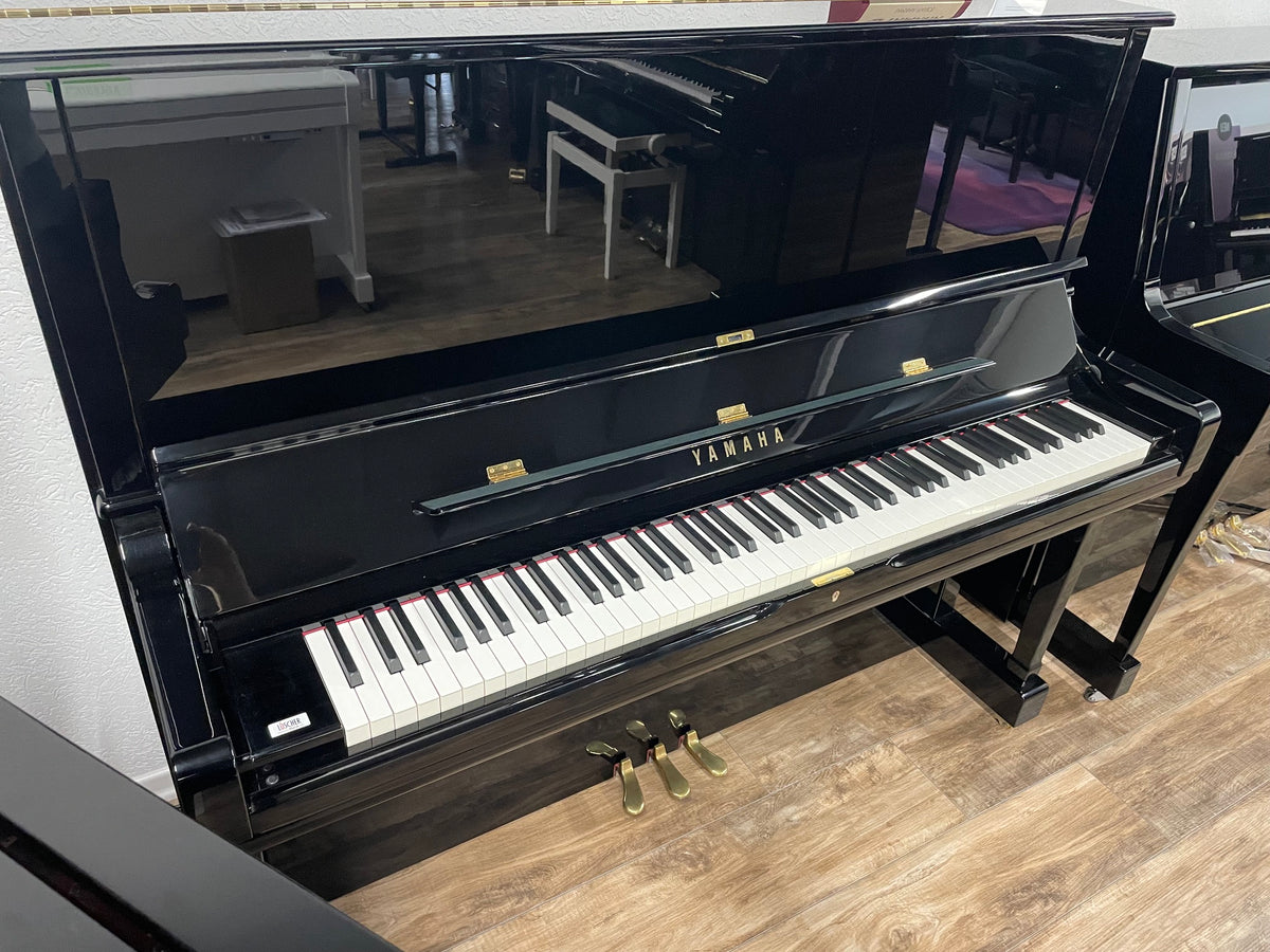 YAMAHA SU7 PE schwarz poliert Akustik-Piano Occasion