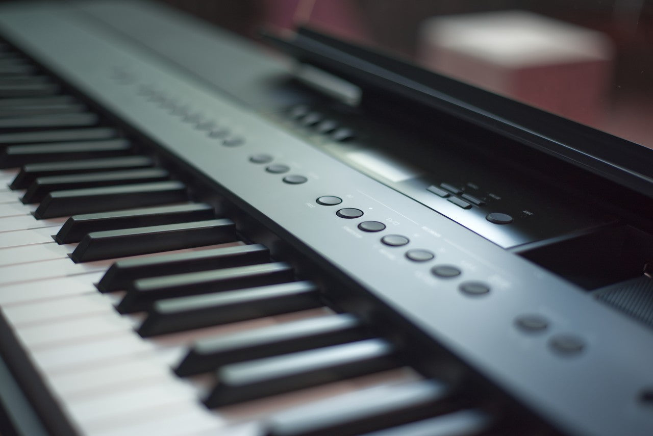 KAWAI ES-920 Stagepiano SET 1 inkl. Ständer HM-5 und Pedaleinheit F-302