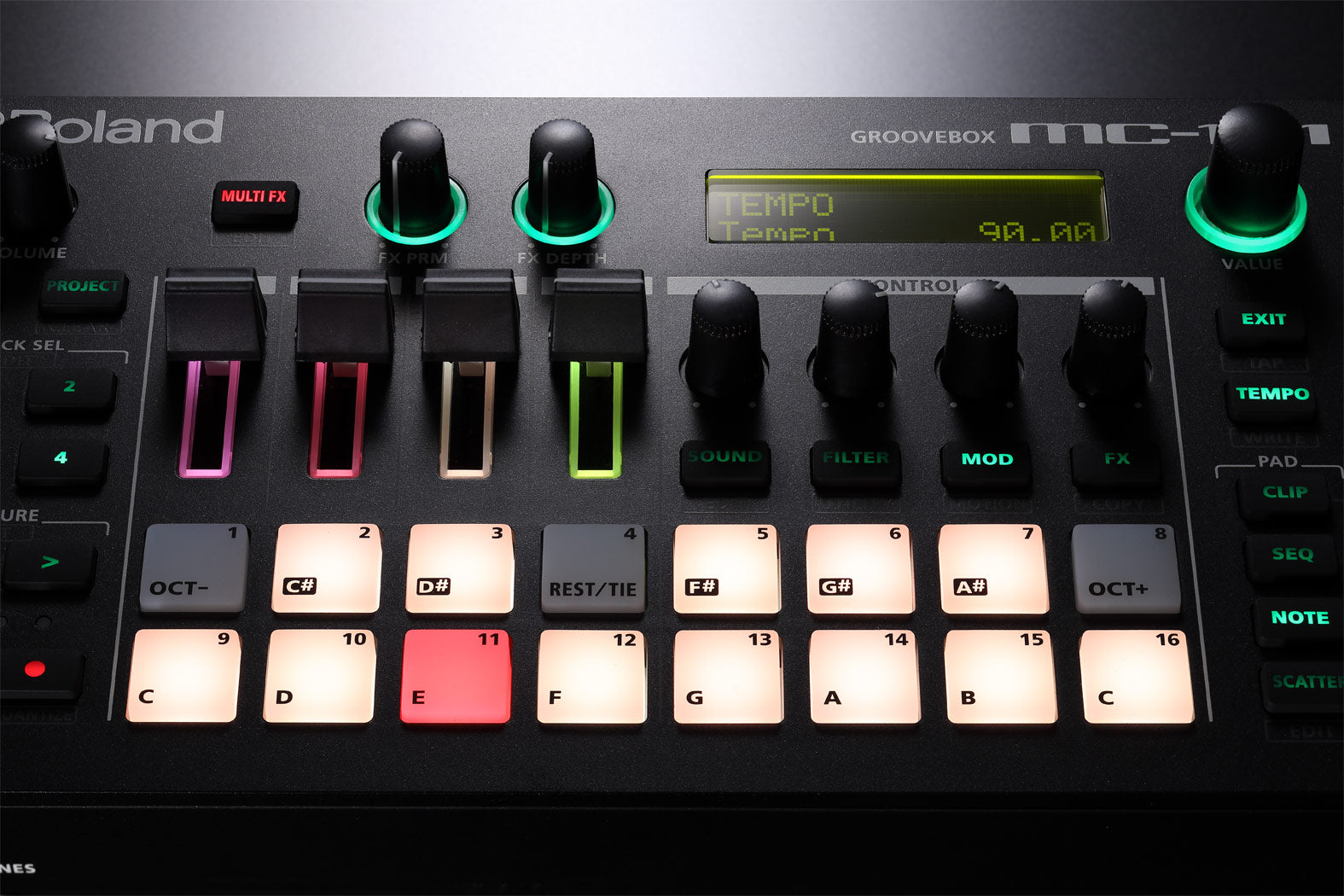 ROLAND MC-101 Groovebox