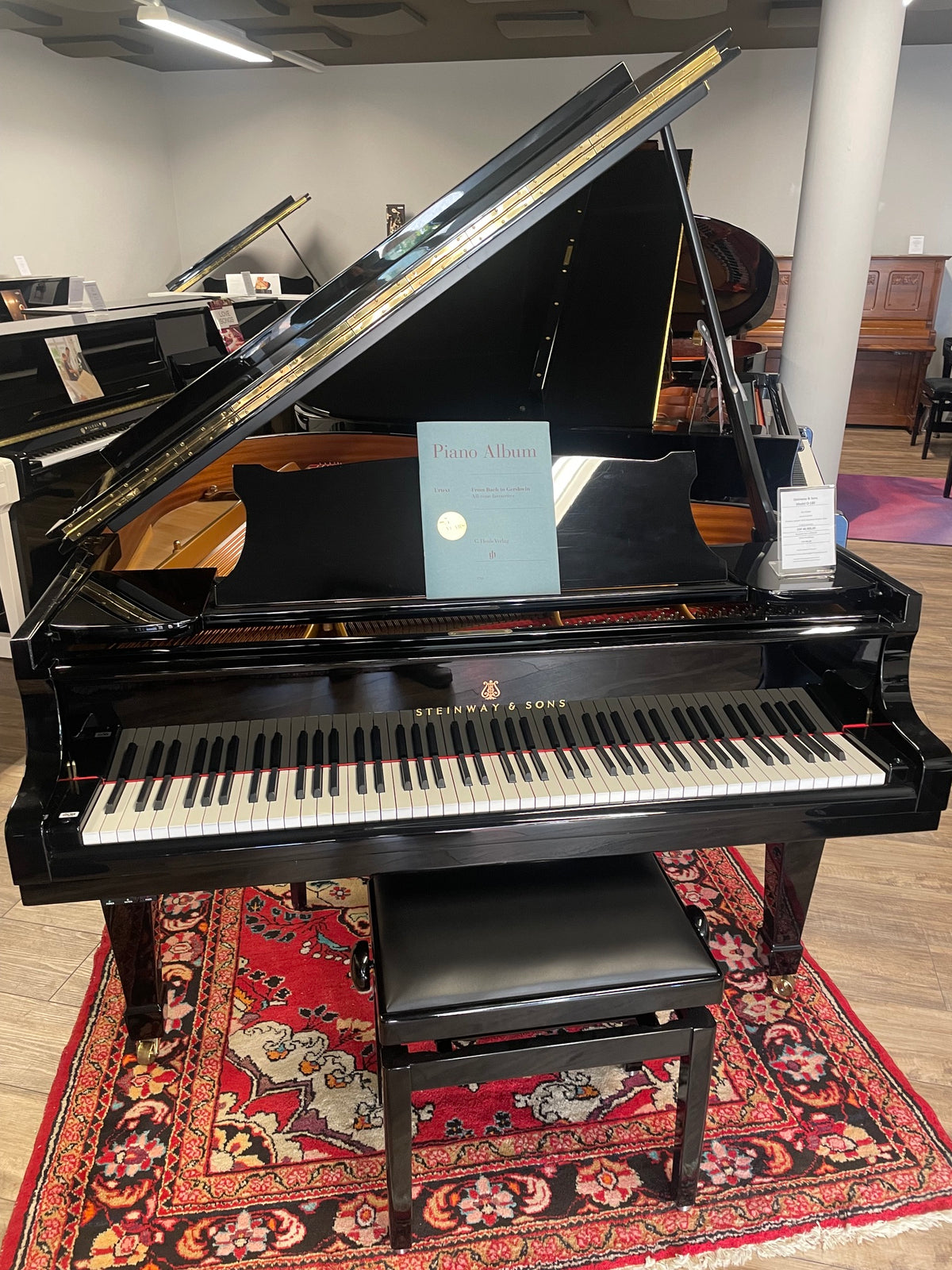 STEINWAY & SONS O-180 Flügel Occasion