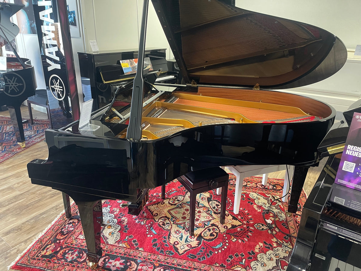STEINWAY & SONS O-180 Flügel Occasion