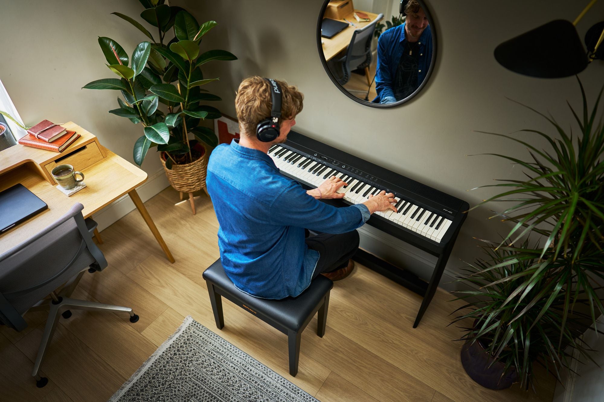 ROLAND FP-40 Stagepiano SET 2 inkl. Ständer KSF-40 und Pedalleiste KPD-70