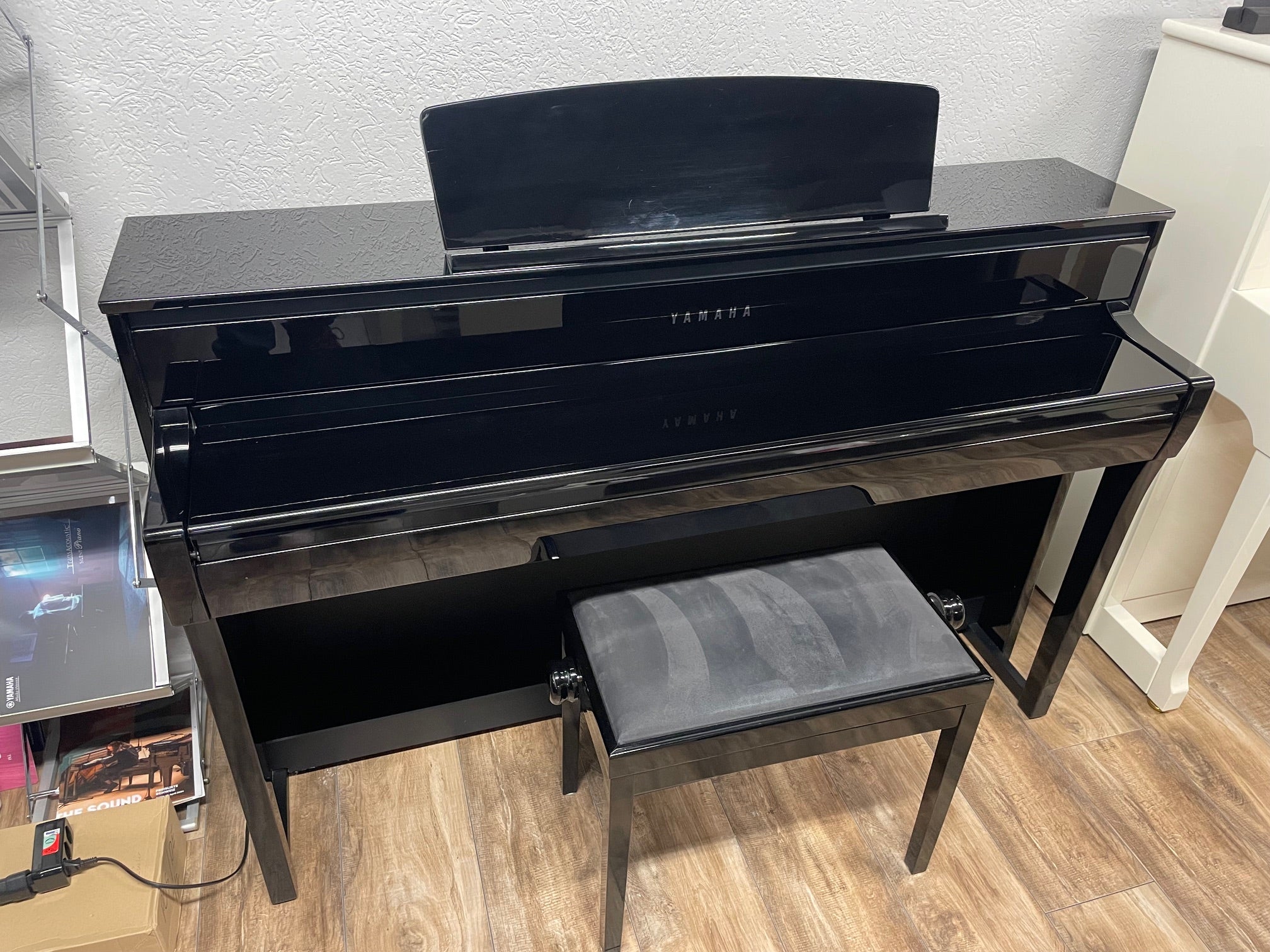 YAMAHA Clavinova CLP-675 PE Digitalpiano Occasion