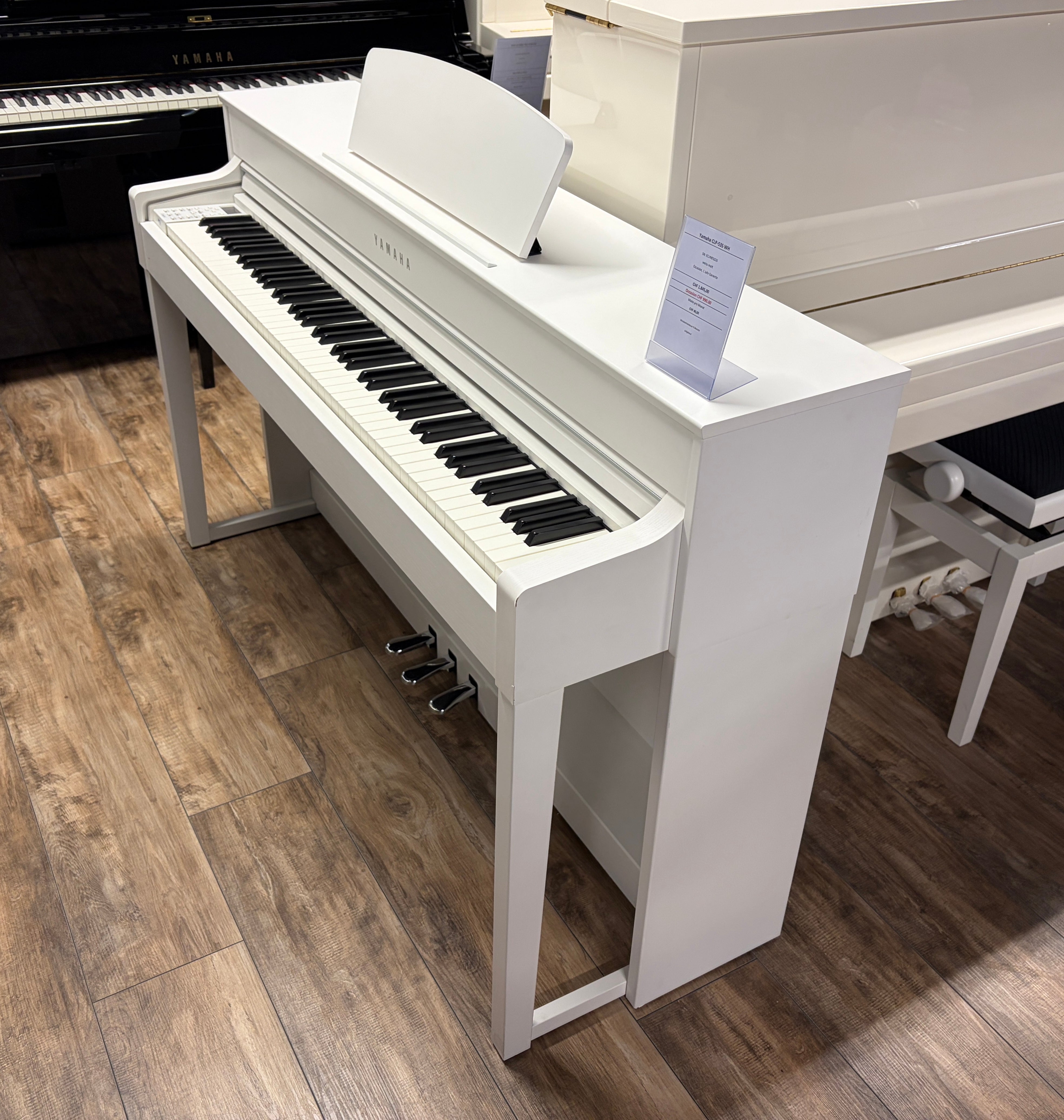 YAMAHA Clavinova CLP-535 WH Digitalpiano Occasion