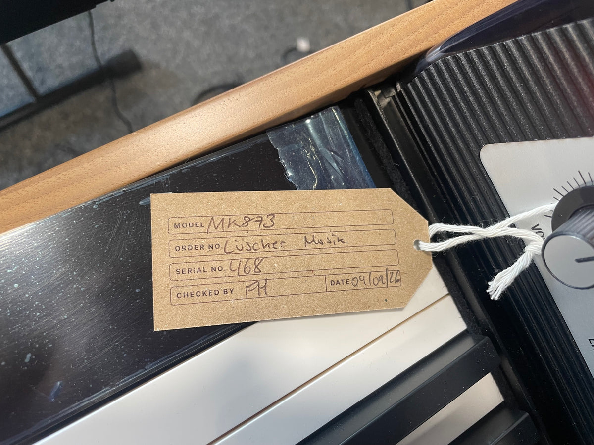 RHODES MK8 SMOKED LID MIT FX PANEL SILVER MIDI CHASSIS AUS WALNUSSHOLZ SCHWARZE FRONTPLATTE