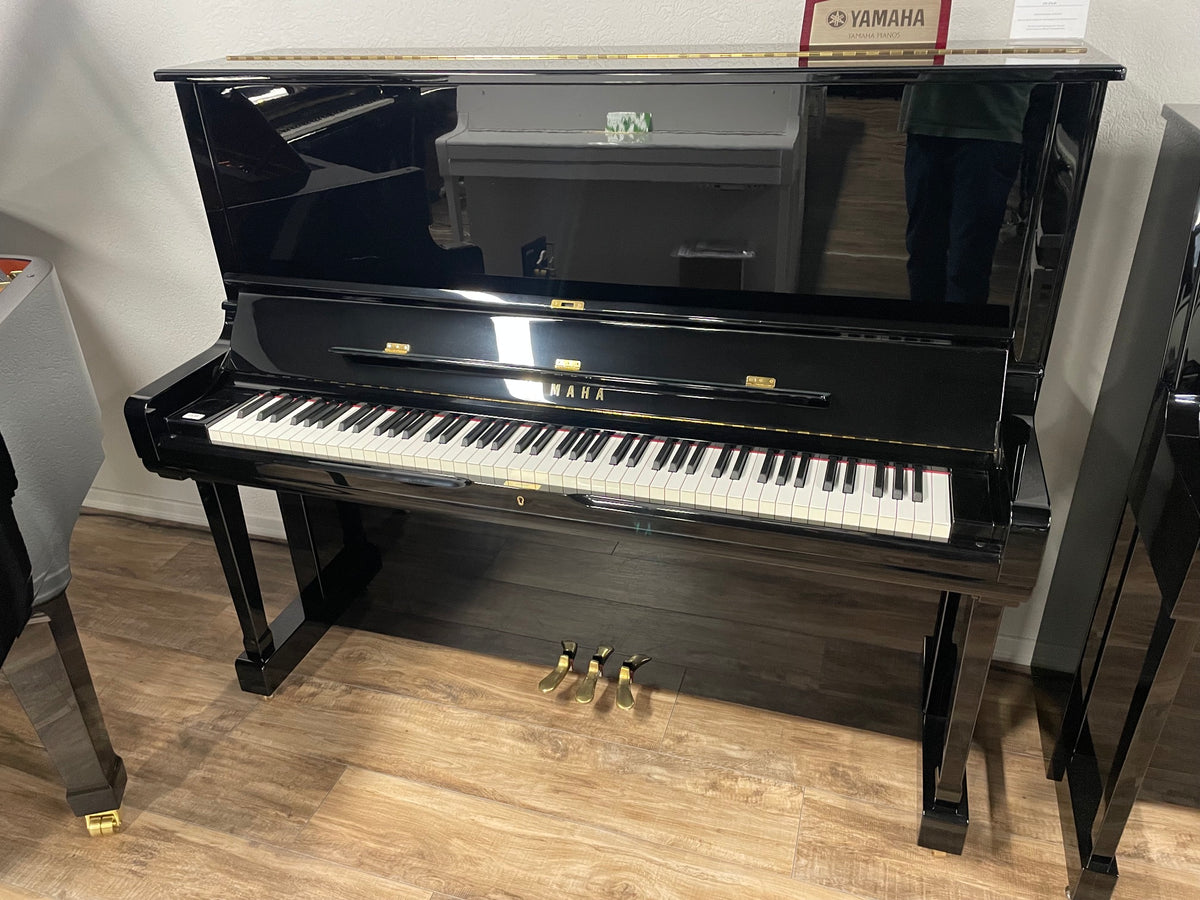 YAMAHA SU7 PE schwarz poliert Akustik-Piano Occasion