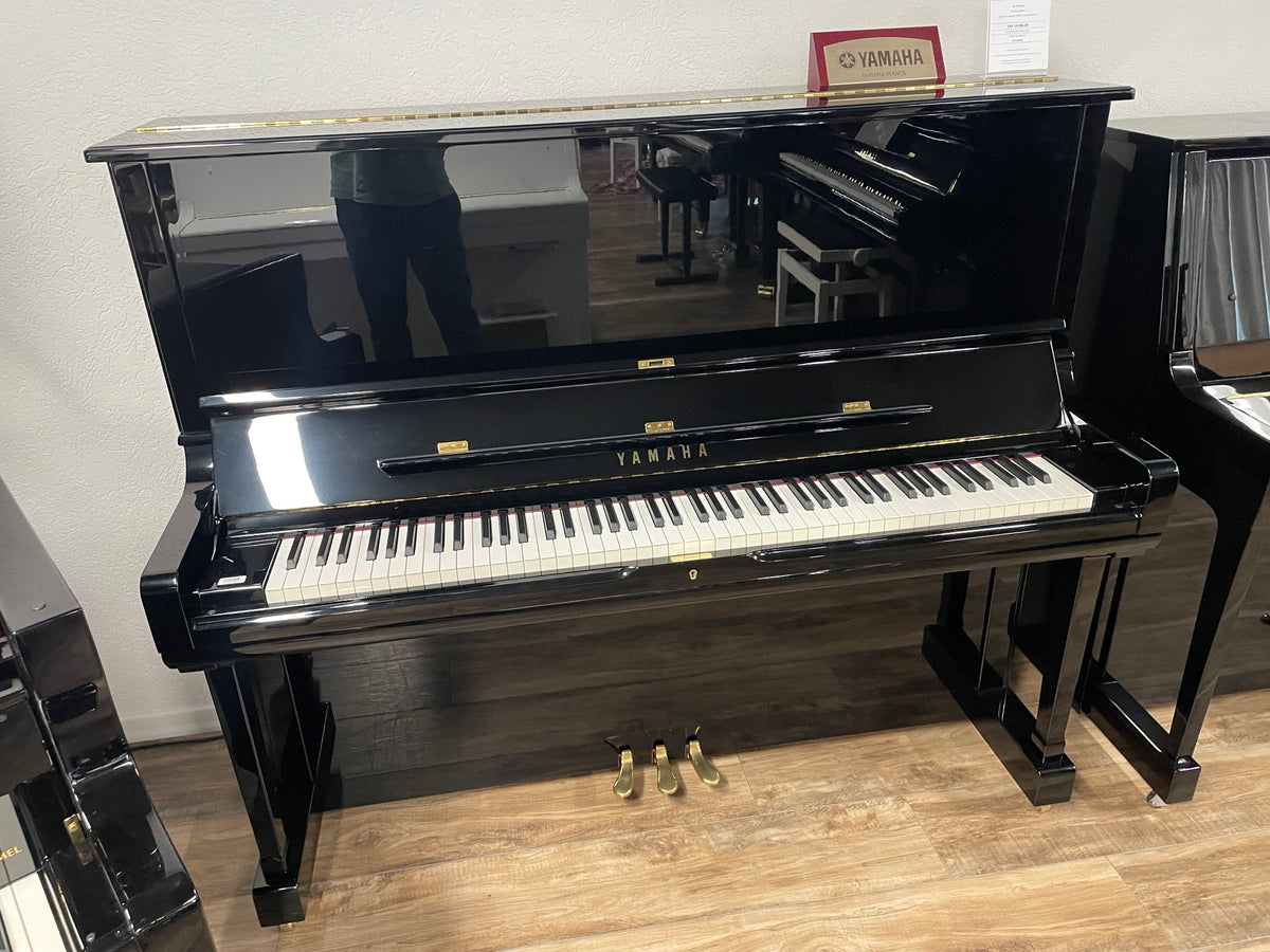 YAMAHA SU7 PE schwarz poliert Akustik-Piano Occasion
