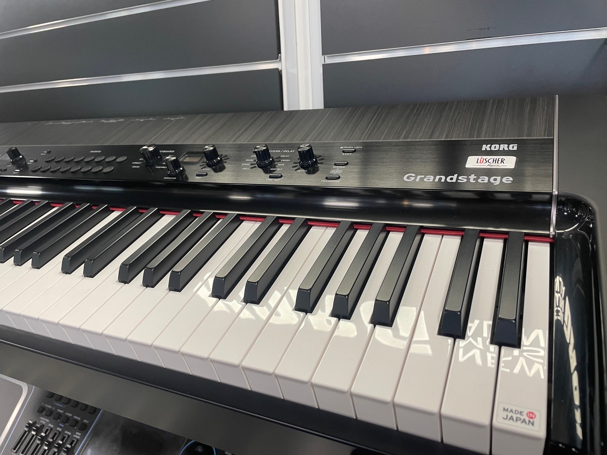 KORG GrandStage 73 Stagepiano